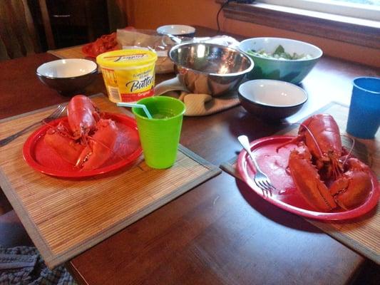 Fresh cooked lobsters. Mmmm!