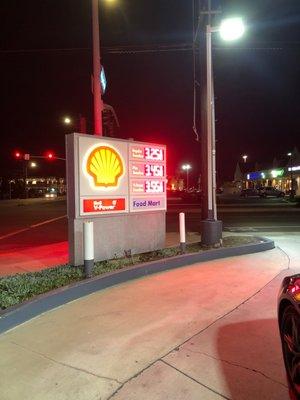 Sign says Shell, unlike yelp listing