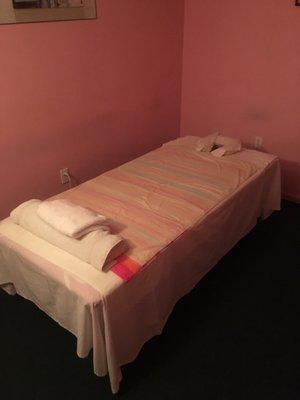 Massage room / bed