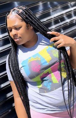 Large knotless braids