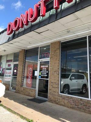 Donut Palace Etc