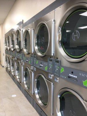 30lb - 45lb and 75lb Dryers. You can do Large Loads and Comforters here.