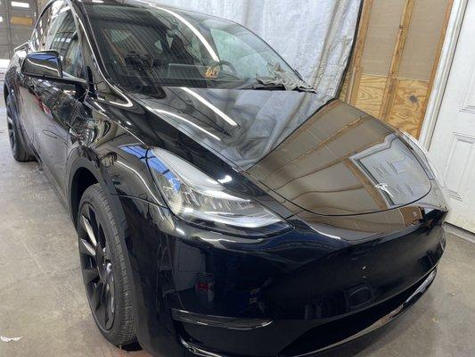 2023 Tesla Model Y receive 3 steps prep wash and and 5 year protection with GT QUARZ NANO CERAMIC COATING GRAPHENE!!