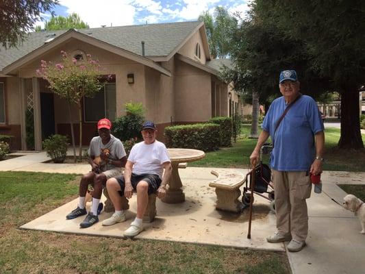 The grounds are nice.. Residents love to visit outside!