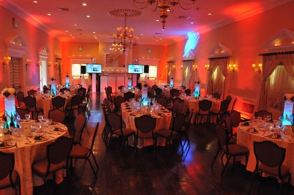 LED Uplighting & Centerpieces