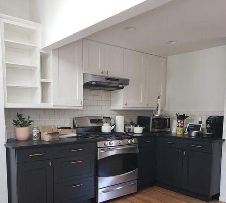 Two colors cabinets kitchen