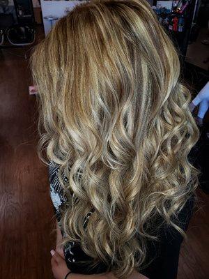 Blonde blended highlights