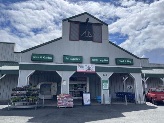 Rainbow AG, America's Country Store-Ukiah