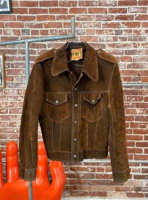 Beautiful mens '70s vintage suede snap button jacket.