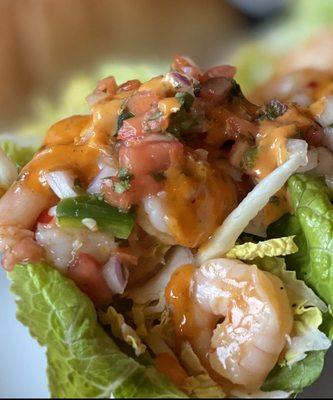 Spicy Shrimp Lettuce Wraps  (Close up)