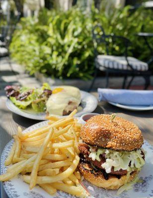 DineLA 2033 lunch: Crispy Chicken Sandwich ($15) - so good!