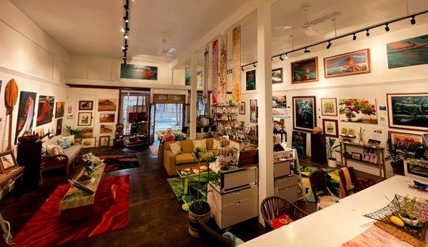 Sabado Art Gallery - Wailuku