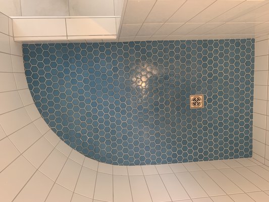 Blue floor in radius shower.