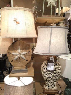 Sand dollar lamp