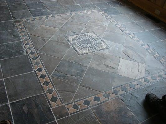 Patterned ceramic floor