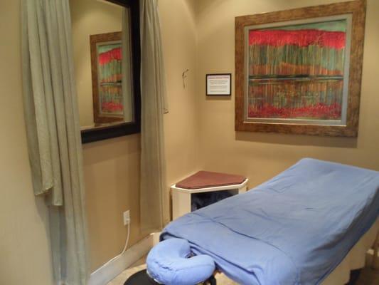 acupuncture treatment room