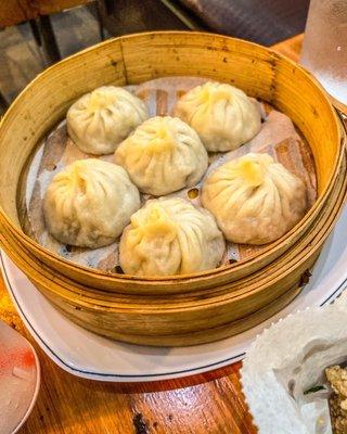 Soup dumplings