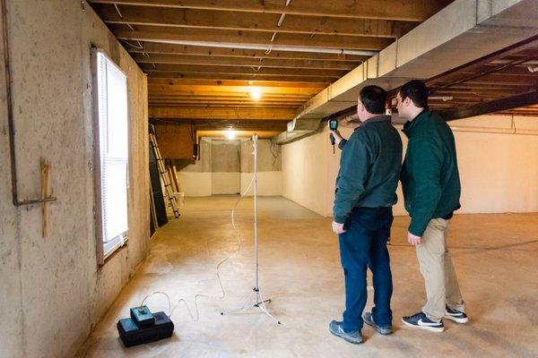 Thermal scanning foundation for moisture, also teaching an apprentice how to use the thermal camera