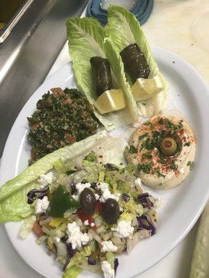 I will recommend to try the tabule salad, and especially the humus. Just awesome!