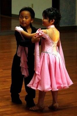 Children Dance Class / DanceSport