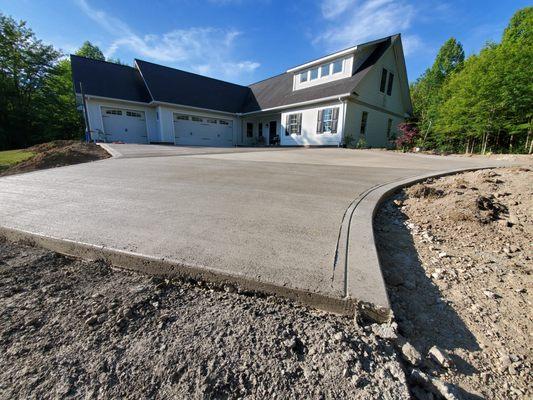 New 4" driveway slab in chardon