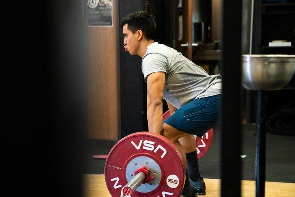 Gerson hitting 70kg in the middle of Power Snatch!