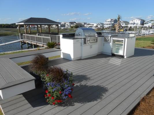 This LYNX grill island is right next to the intracoastal waterway. The cabinets are made of a special marine grade polymer.