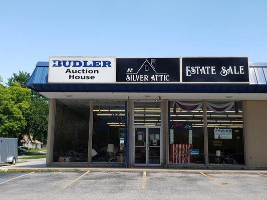 Front entrance to our 6,100 square foot auction house!