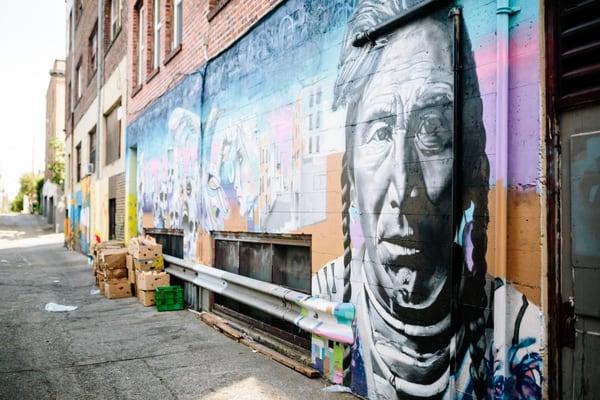 Mural painted in the alley