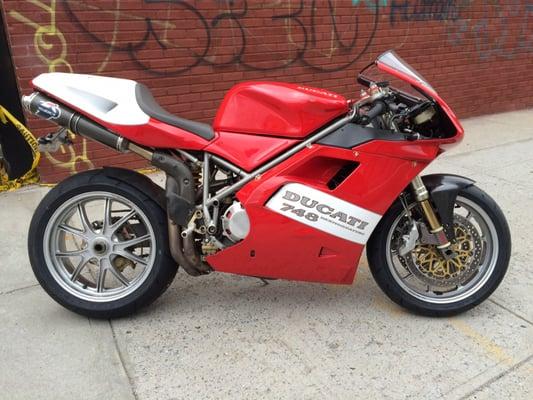 Ducati 748/853 track bike painted 9/2015