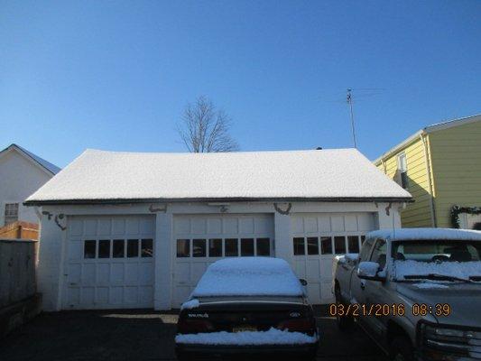 Engineer Inspection: Provide solutions for a deflecting garage roof.