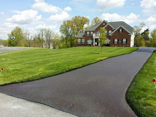 Driveway sealcoating in Glenelg Maryland