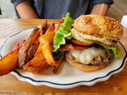 DOUBLE patty Burger, yum!