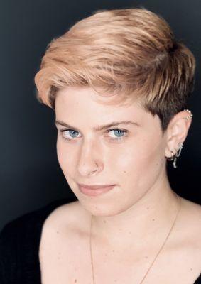 Makeover : copper -blond hair and pixie cut for very thick hair