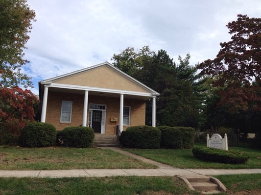 Herndon Friends Meeting House. In the historic Herndon Library building.