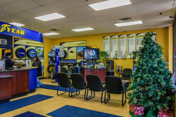 Inside our location you will find a friendly staff, free WiFi, and complimentary coffee. And a free a shuttle too! http://bit.ly/1VBalkf