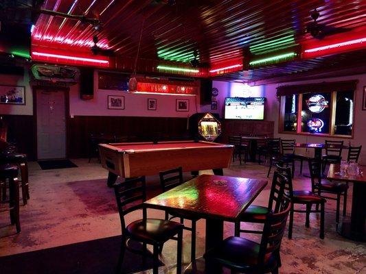 Time Out Sports Bar & Grill