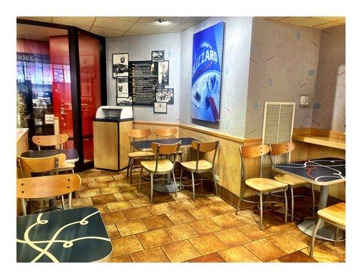 Inside DQ & Orange Juiius 2200 N Lincoln Ave, Chicago, IL  IceCream Shakes Smoothies Blizzards IceCream Cakes etc. Cool!