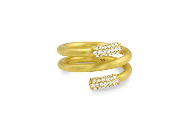 Amani Spring ring with diamond pavé in 18k yellow gold