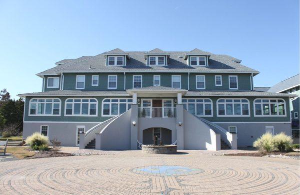 The "Old Hospital" Building is now home to the A.R.E. Health Center & Spa, and Leaping Lizard Café.