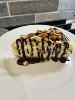 Turtle cheesecake