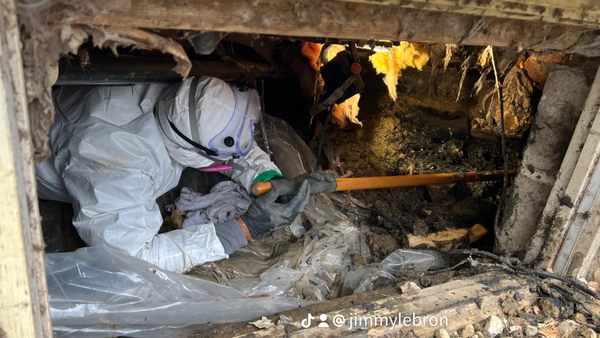 Crawlspace sewer Clean up