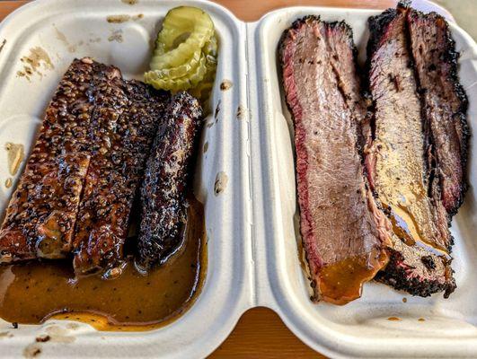 Picos bbq 2 meat plate - ribs and brisket