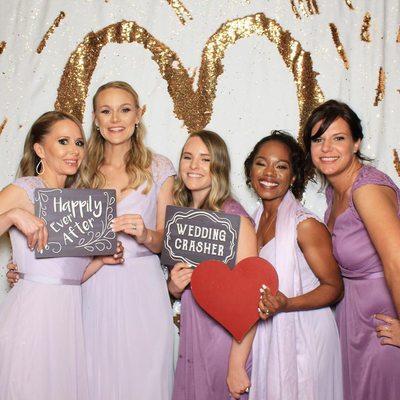 The lovely bridesmaids!