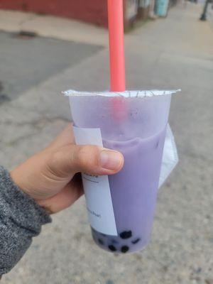 Taro bubble tea