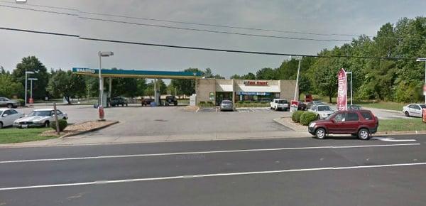 Fas Mart Valero at the corner of Stonewall Parkway and Cold Harbor Road in Mechanicsville VA