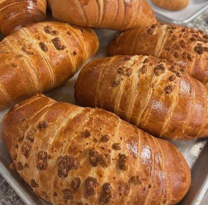 Pan con Queso: Cheese stuffed bread