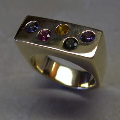 multi color natural sapphire ring in yellow gold