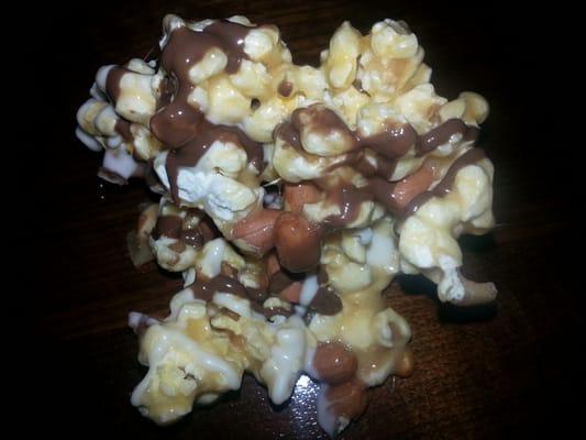 Our Yummy Drizzly Peanut Brittle Popcorn!