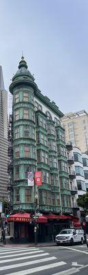 I love these "cake slice" buildings which seemingly show up everywhere (Buffalo, NYC and Toronto) and also here in San Fran